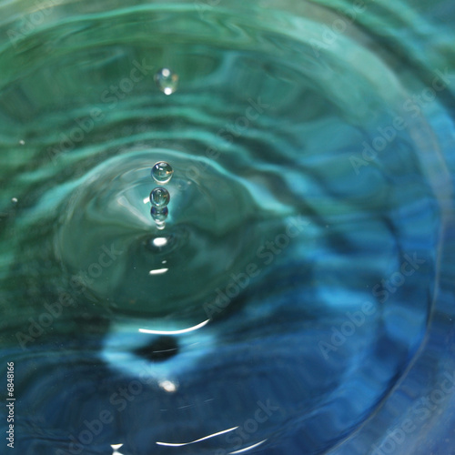goutte bleue et vert