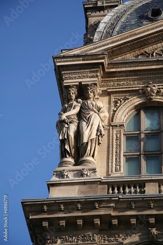 Statues du pavillon Richelieu du Louvre