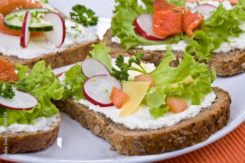 Healthy sandwich - whole grain bread, vegetables