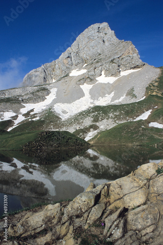 Le lac de Peyre et l'Aiguille Blanche