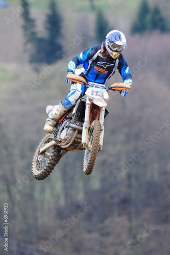 Motocross - Sprung 1