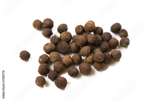  allspice isolated on white