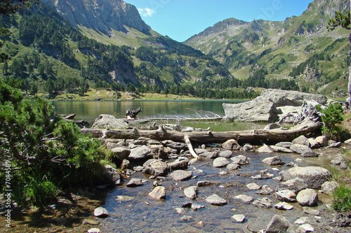  Lac du laurenti et pic de baxouillade,Ariège,Pyrénées photo