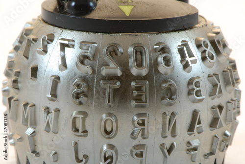 TYPEWRITER GOLFBALL