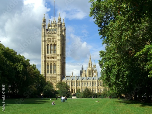 Londres, houses of parliament et parc