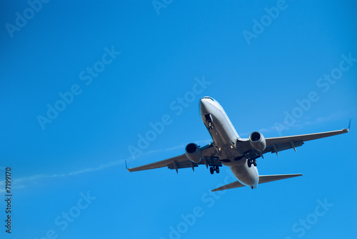 Commercial airliner minutes before landing