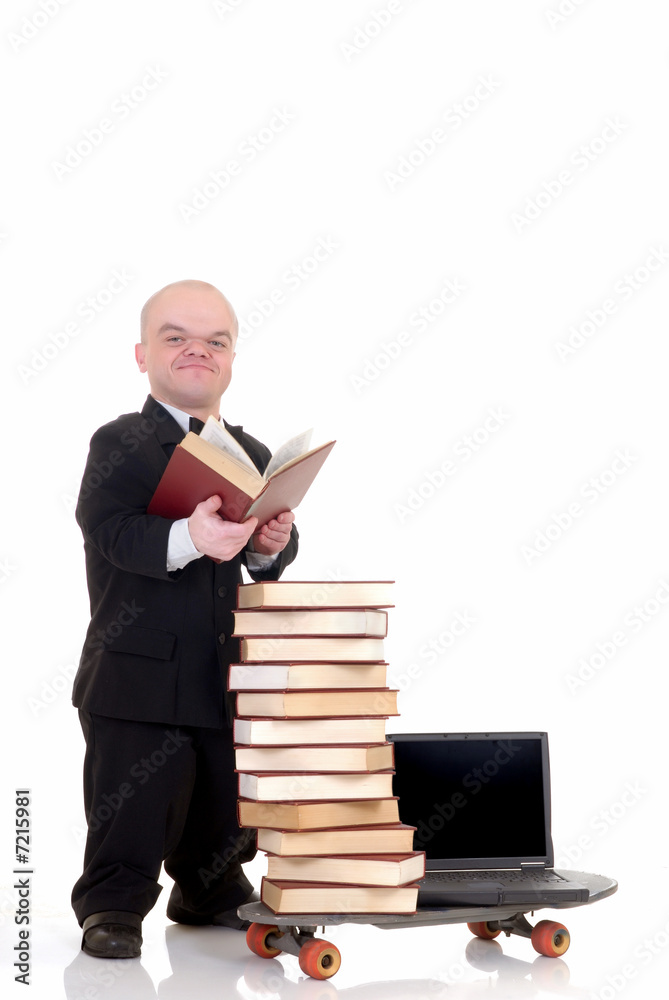 Internet library dwarf surfing