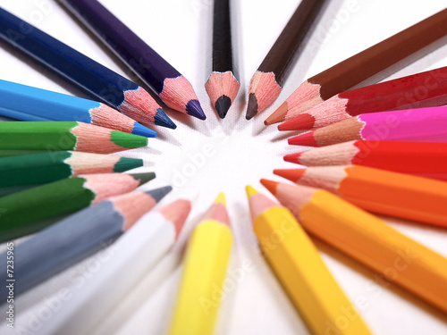 circle of colored pencils