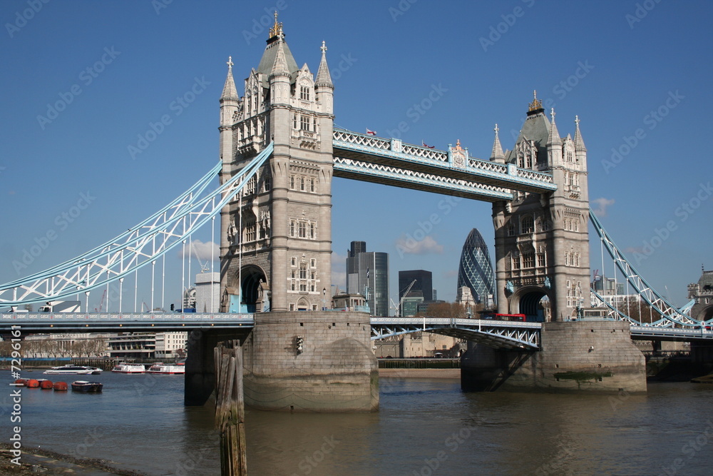 Obraz premium Wieża most