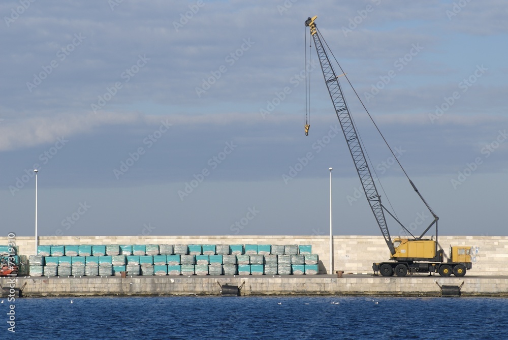 Fototapeta premium merchandise on the dock