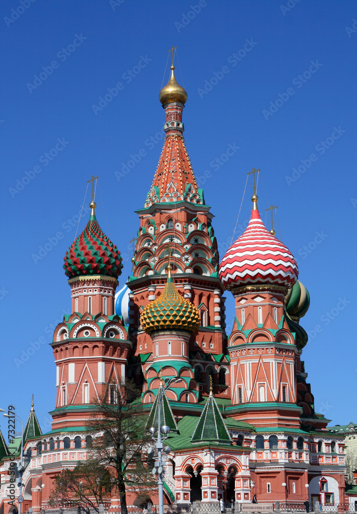 The Pokrovsky Cathedral (St. Basil's Cathedral) on Red Square, M