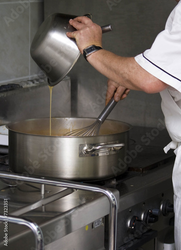 Cuisinier en cuisine