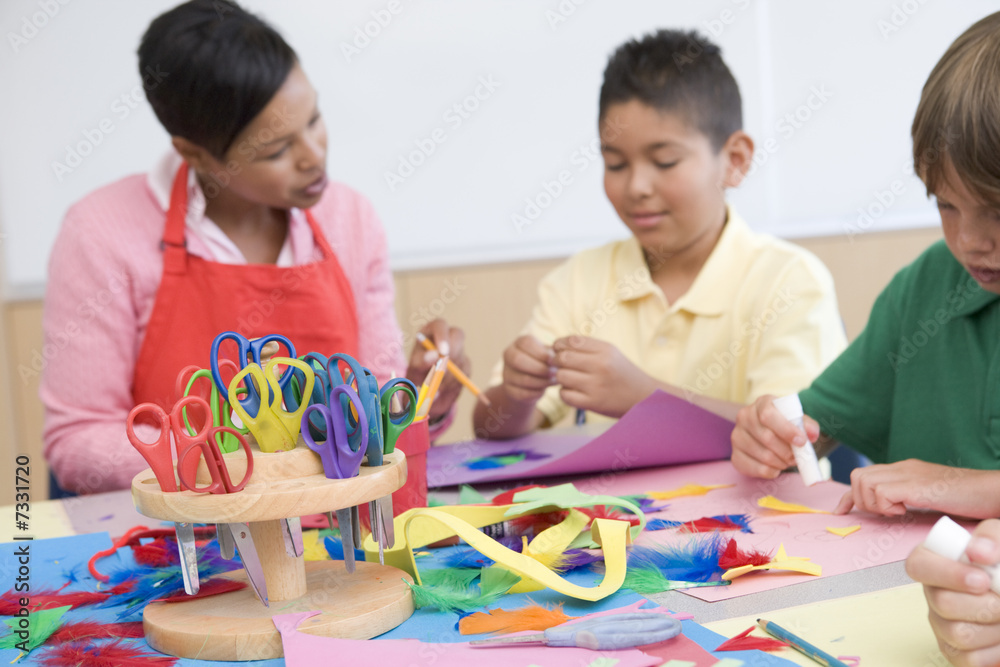 Elementary school art class Elementary school art class