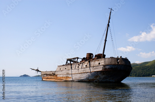 Ruined ship © KalininStudios
