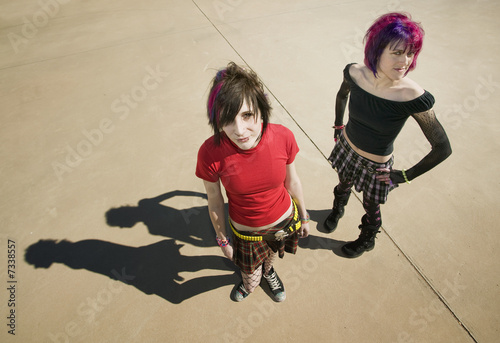Foto Punk Girls on Concrete