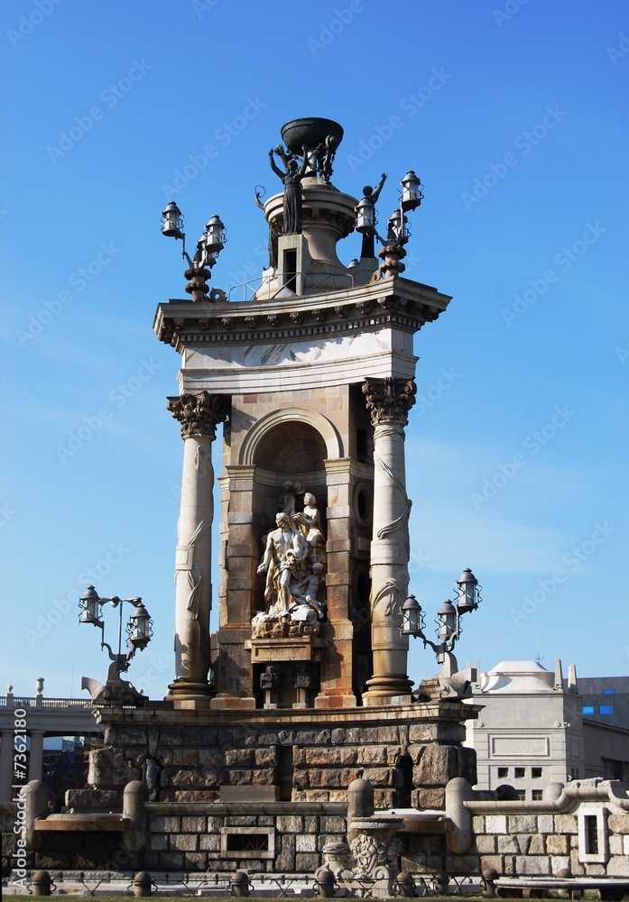 Monument on Placa Espana
