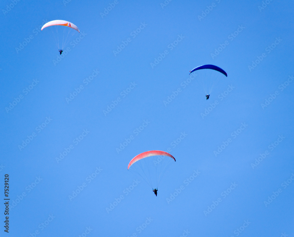 Parapente à Pragondran, Savoie, France Parapente à Pragondran, Savoie, France