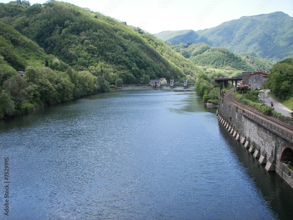 la diga di Borgo a Mozzano
