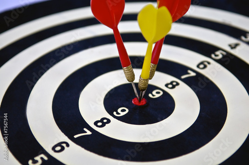 Darts bull eye hit