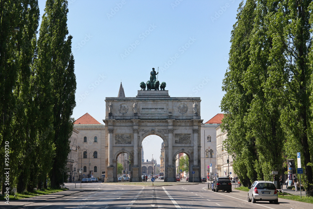 Obraz premium Leopoldstraße München und Siegestor