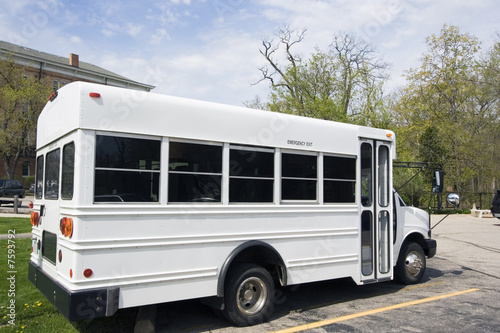 Photo White school bus