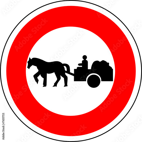 a0165 - Panneau interdit aux ENGINS A TRACTION ANIMALE