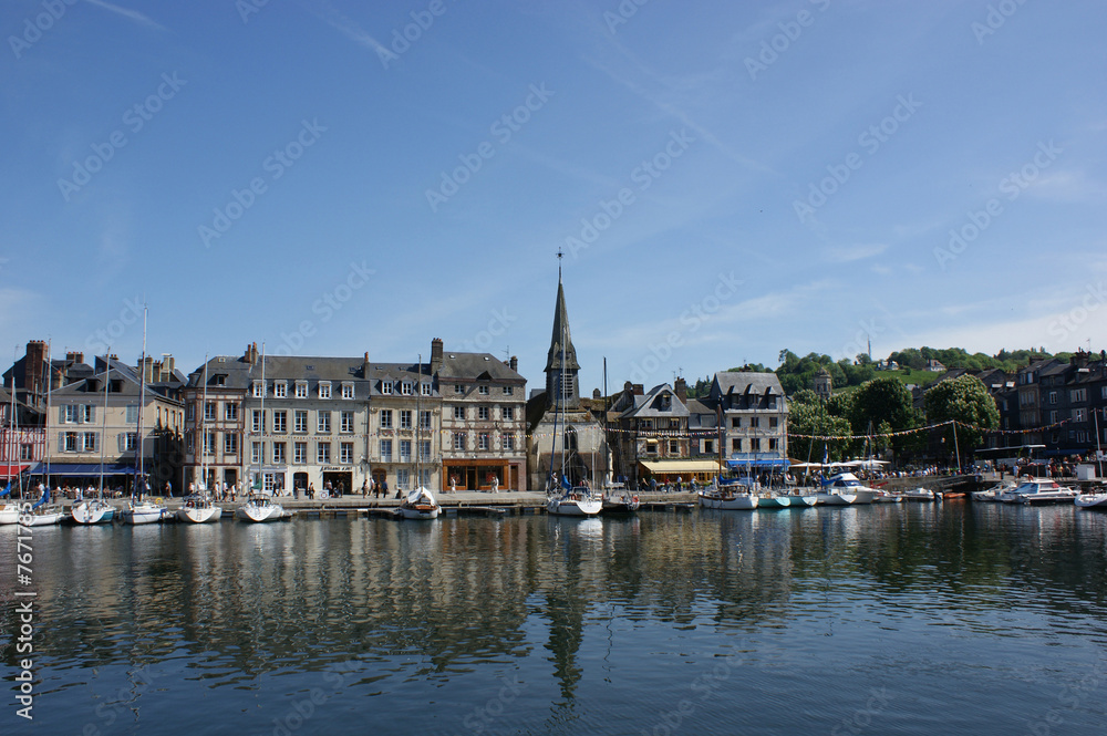 Obraz premium village de honfleur