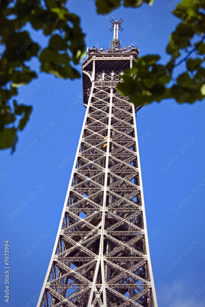 Paris Paris