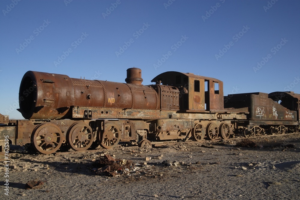 Verrostete Dampflokomotive in Bolivien