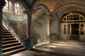 Papier peint photo Le salon Sanatorium abandonné de Beelitz Heilstätten  © Grischa Georgiew