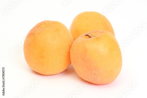 Obraz na płótnie Three sweet apricots w salonie