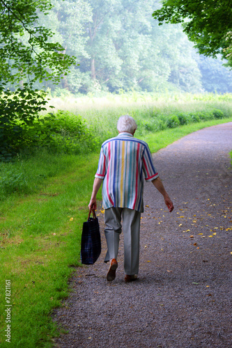 Einsamer Weg