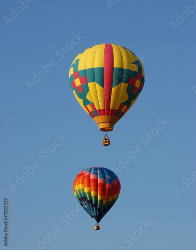 hot air balloons © Li Ding