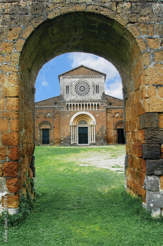 tuscania photo