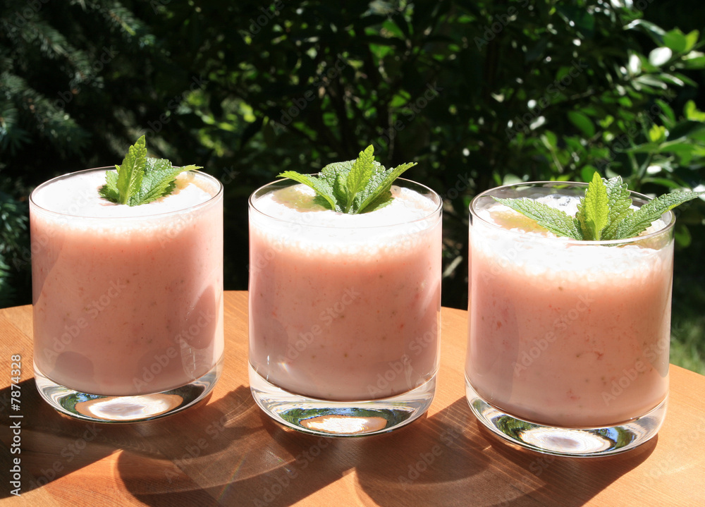 Strawberry shake Strawberry shake