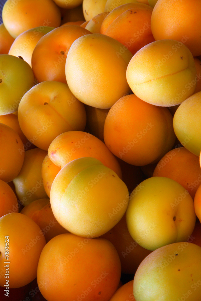 Fresh apricots for a breakfast