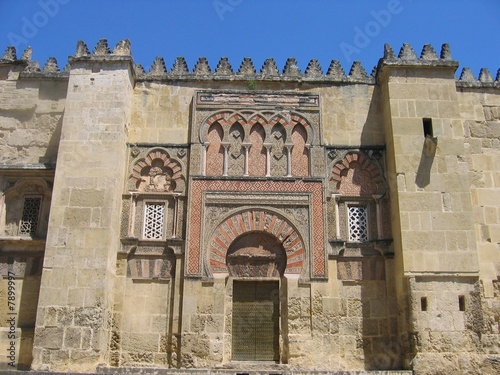 portada lateral de la mezquita photo