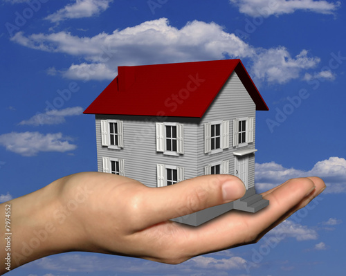 House on hand2