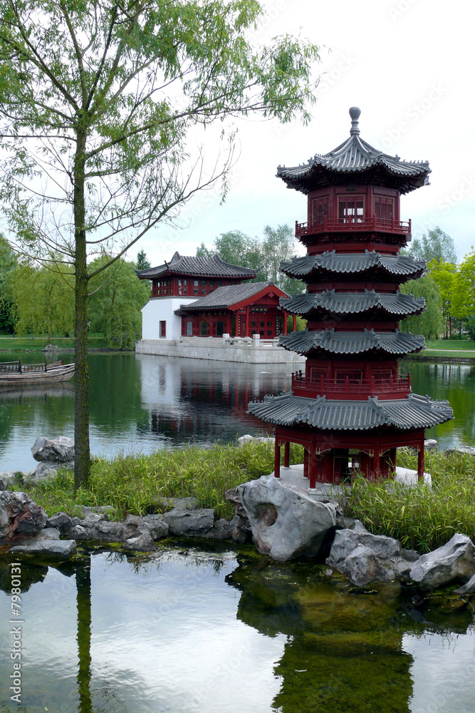 Pagode am Wasser Pagode am Wasser