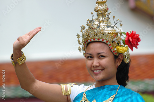 Thai traditional performers