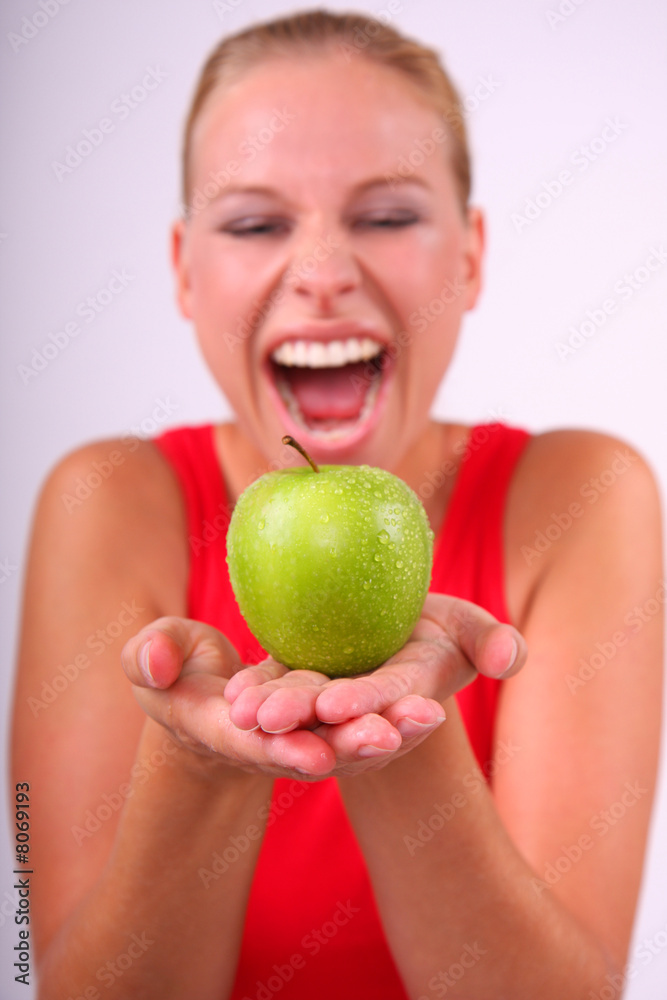 apfel und zähne frau