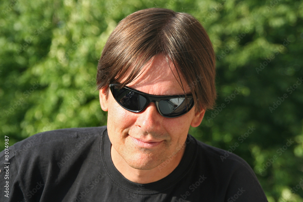 Man wit Sunglasses Outdoors Man wit Sunglasses Outdoors