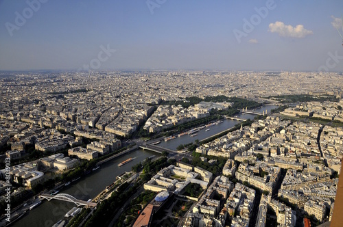 Paris von oben © lofik