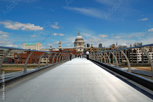 St Paul Cathedral and the Millennium Bridge