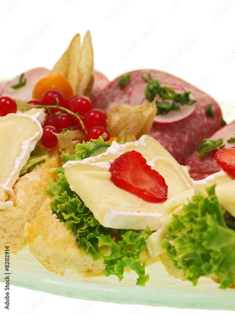 belegte brötchen,baguette mit verschiedene füllung,salat,obst belegte brötchen,baguette mit verschiedene füllung,salat,obst