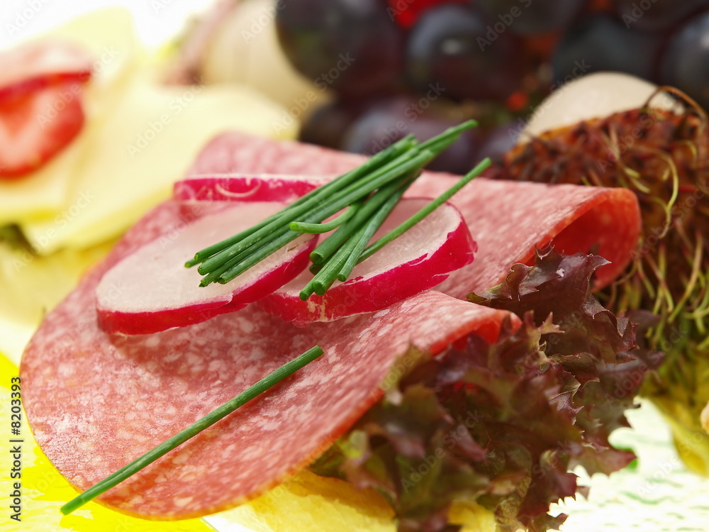 belegte brötchen,baguette,salami,salat ,radieschen Stock-Foto | Adobe Stock