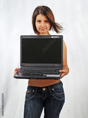 beautifull woman with laptop