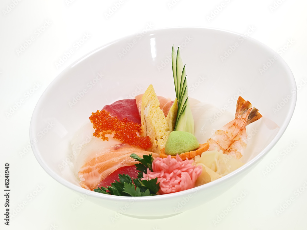 roher fisch in der schüssel,japanische sashimi roher fisch in der schüssel,japanische sashimi