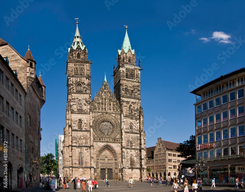 Bayer - Nürnberg - Lorenzkirche