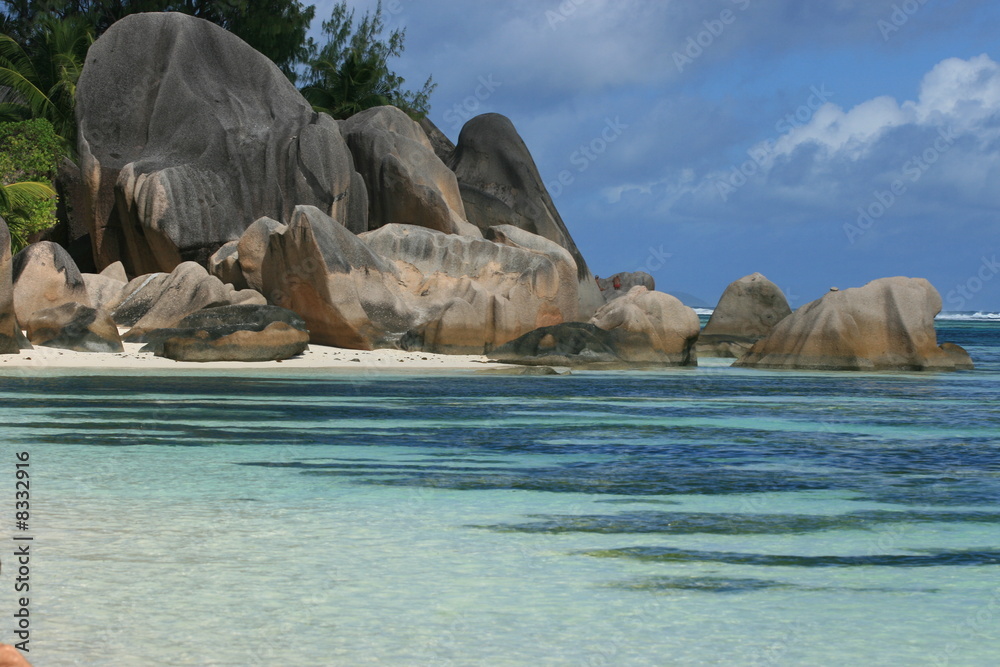 Fototapeta premium plus belle plage du monde aux Seychelles